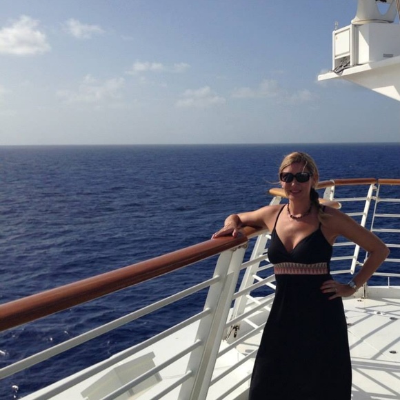 🦋 Meet your Posher, Shawnna ⚡️❤️⚡️ - Picture 4 of 9